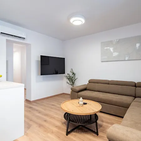 Appartement Luka&ivan 150 M From The Kaštela