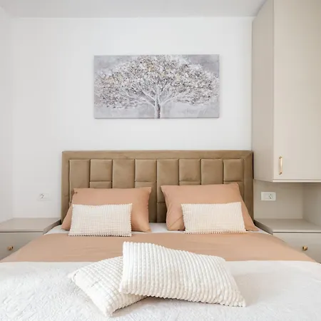 Appartement Luka&ivan 150 M From The *